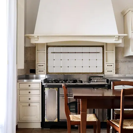 La Corte Di Brusuglio Bed and breakfast