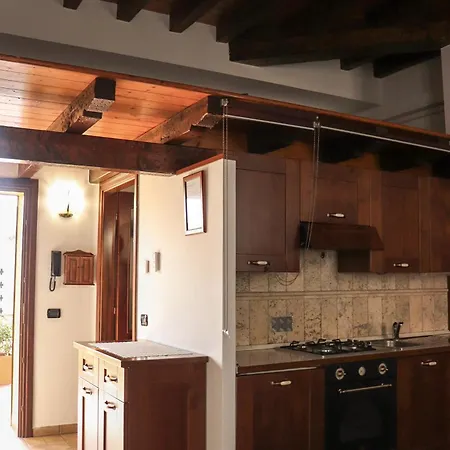 La Corte Di Brusuglio Bed and breakfast 3*